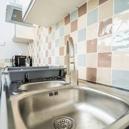 Lavish 2- Bedroom Flat With Free Parking Birmingham Exterior photo